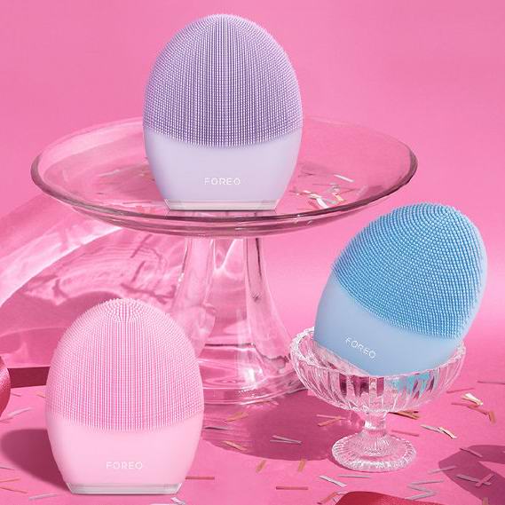  FOREO Luna 3 露娜3代洁面仪 V脸瘦脸神器 207.2加元包邮+送价值328.4加元20件套豪华大礼包！