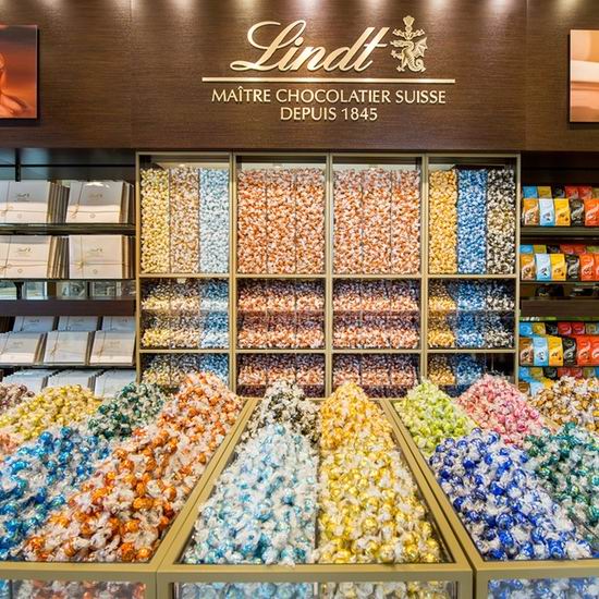  加拿大 Lindt 瑞士莲巧克力连锁店 今日全场5折！