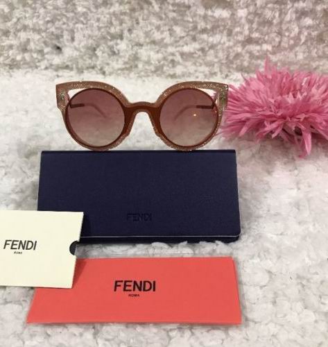 精选 Chloé、Burberry、Fendi等品牌太阳镜 5.1折+部分款额外8.5折+包邮！