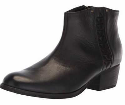  Clarks Maypearl 女士短靴 54.57加元（8码），原价 126.67加元，包邮