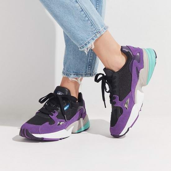  杨幂昆凌同款！adidas Originals Falcon 细腿神器 女士复古老爹鞋1.9折 26.77加元起包邮！