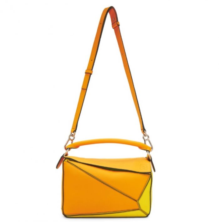  Loewe Puzzle 拼色小号几何包 6.3折 2048加元，原价 3250加元，包邮