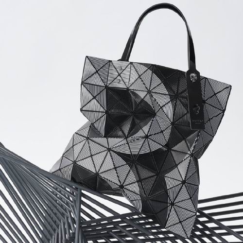  Bao Bao Issey Miyake 三宅一生 极具未来感几何包 最高立减300加元