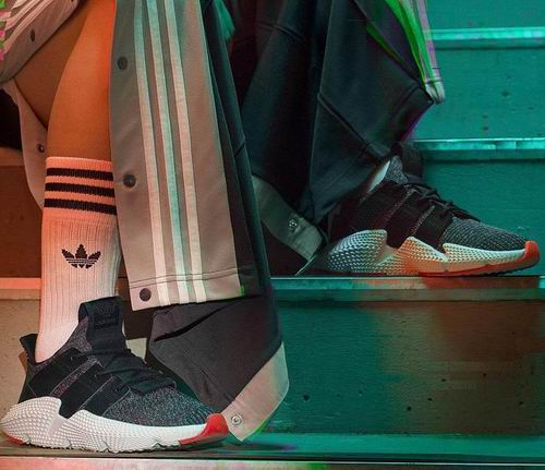  Adidas Originals女士 PROPHERE 运动鞋 43.76加元起，原价 105.96加元，包邮