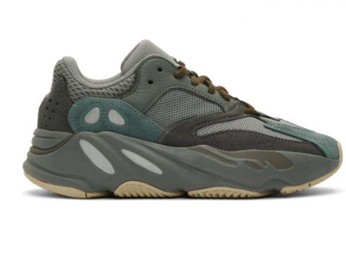 Yeezy Boost 700 灰蓝色 男女复古老爹鞋  售价 400加元（男士8、6.5码、女士8.5码）