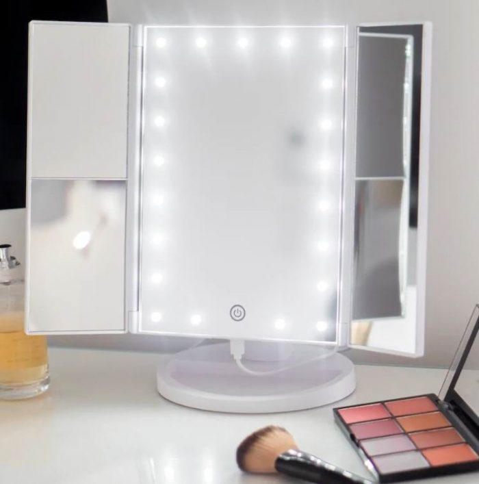  精选 Upper Canada Soap LED化妆镜收纳盒、10x 美妆放大镜、手持折叠化妆镜 7.5折 5.99加元起+包邮！