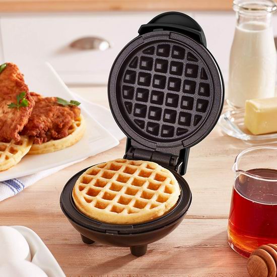  Dash Mini 迷你华夫饼机18.42加元（原价 19.99加元）