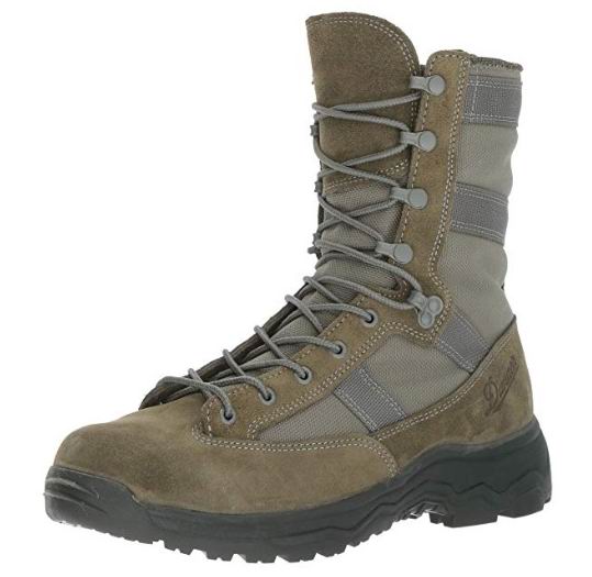  Danner Reckoning 8英寸高帮靴 84.21加元（8码），原价 335.34加元，包邮