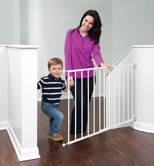  Advanta 婴幼儿楼梯安全防护门 29.97加元，原价 39.97加元