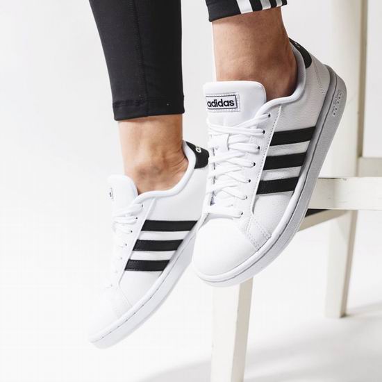  adidas大促：破门抢购区2.5折起，Outlet区3.5折起+额外5折，新品全场6折！入三条杠运动裤、鹿晗、易烊千玺同款！