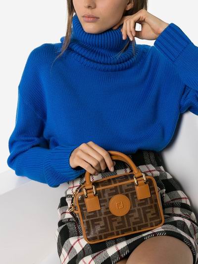  精选Fendi 经典百搭 复古感满分 时尚手袋7折 1431加元起+包关税！封面款2150加元！