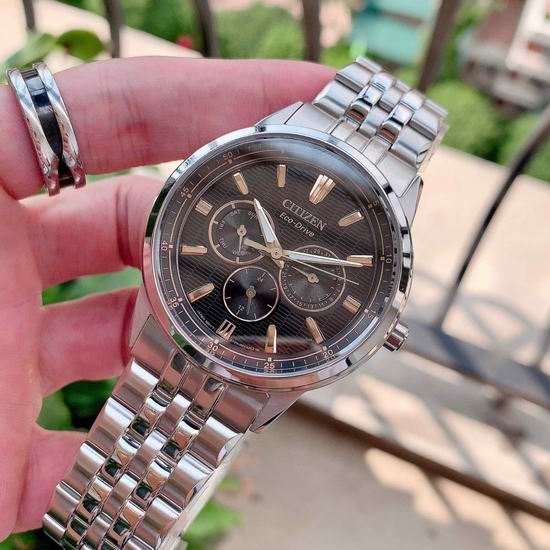  历史新低！Citizen 西铁城 BU2070-55E 三眼计时 光动能 男式腕表/手表3.2折 158.27加元包邮！