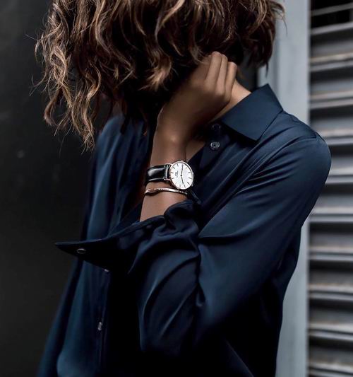 Daniel Wellington  DW00100174 女士经典简约风格腕表 6.7折 157.75加元，原价 235加元，包邮