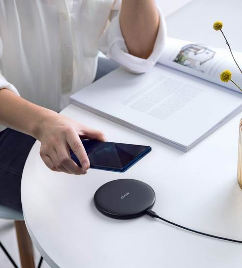  历史新低！Anker 10W 无线充电板 11.99加元包邮！会员专享！