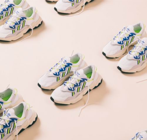  白菜速抢！SSENSE精选 adidas Originals 三叶草 卫衣、运动裤、运动鞋、配饰2.5折起，运动鞋低至35加元！ Ozweego 运动鞋54加元