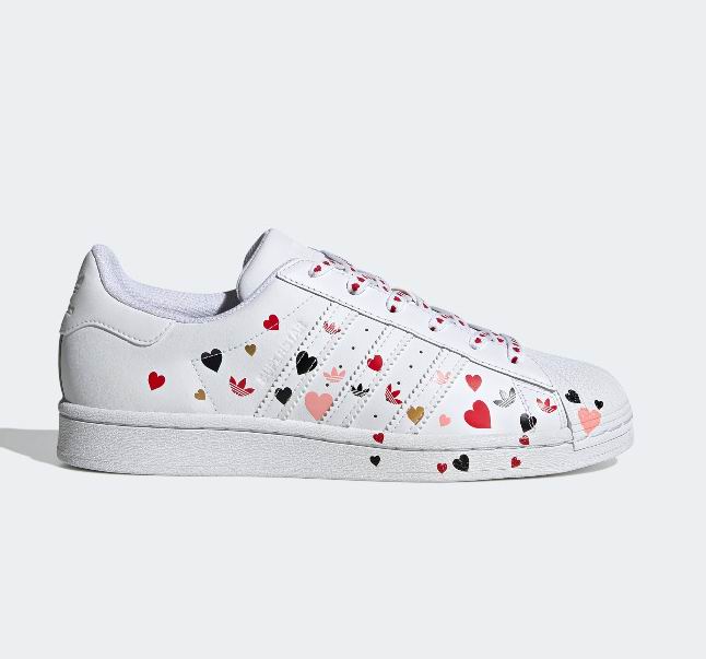  简约别致巧心打造，adidas 2020 情人节系列上市！Originals Superstar 情人节版贝壳鞋于2月13日凌晨1点开卖