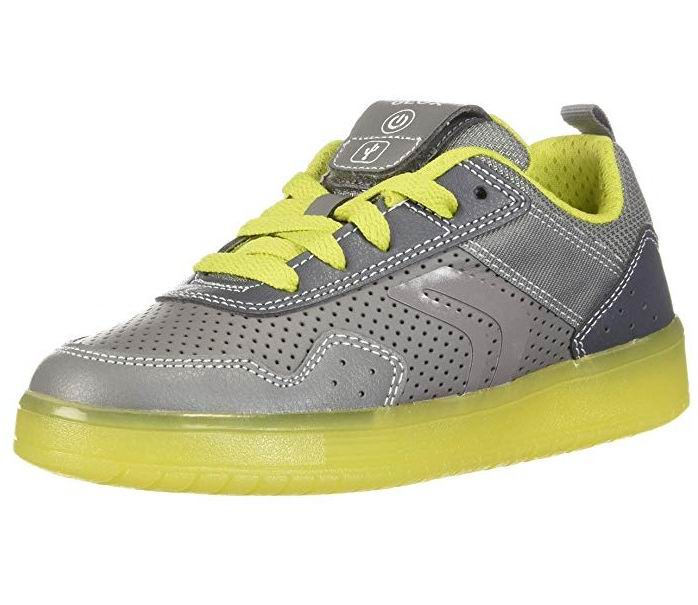  Geox J KOMMODOR男大童休闲鞋 21.46加元（6码），原价 110加元