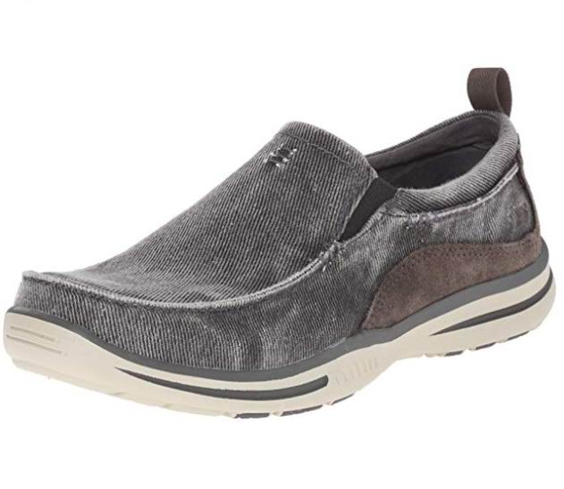  Skechers  Elected男士乐福鞋 33.23加元（7.5码），原价 87.36加元