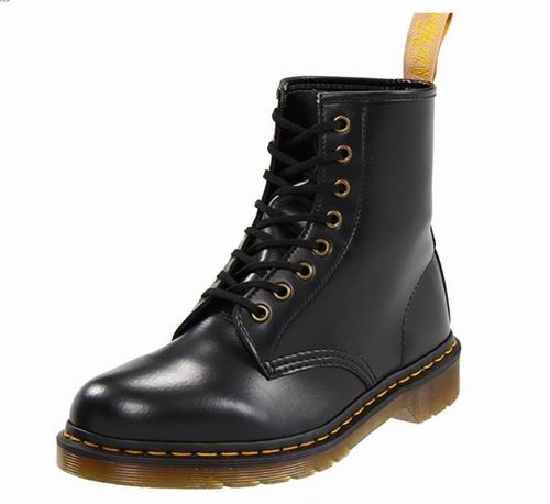  Dr. Martens Vegan 1460 女士马丁靴 150加元，原价 182加元，包邮