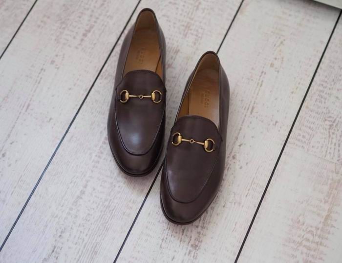 Gucci Horsebit  女士 勃艮第酒 马衔扣乐福鞋 695加元，官网价910加元