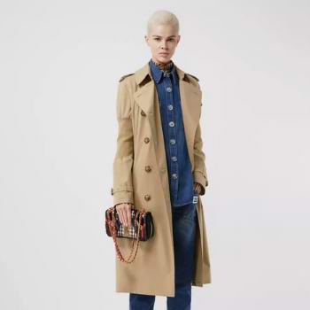 新款加入！Burberry 巴宝莉 年度大促！精选风衣、羽绒服、围巾、美包等5折起！T恤 230加元、格子衬衣270加元
