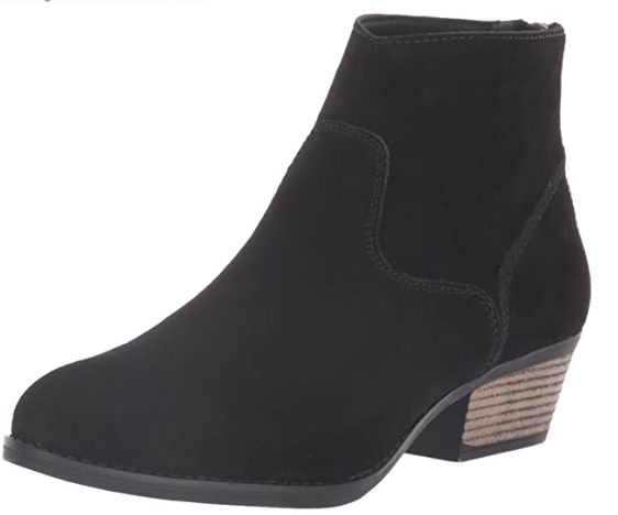  Skechers 女士短靴 30.68加元（6码），原价 79.75加元