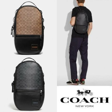  Coach 男士帆布Logo图案双肩包 3.6折 179加元（2色），原价 495加元，包邮