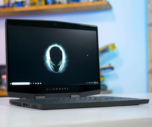  Alienware M15 15.6英寸游戏本 2499.99加元（32GB、512GB、240Hz），原价 3299.99加元，包邮