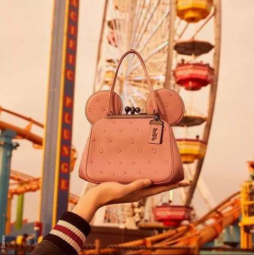  独一无二！Disney X Coach合作款手提包、服饰、饰品 95加元起热卖+包邮！