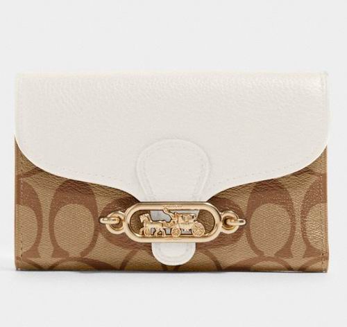  Coach Outlet Jade中号信封钱包3折 68.4美元，纯色/老花 4款可选！