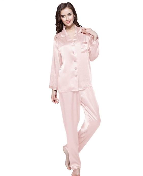  LilySilk 真丝睡衣套装 130.99加元（4色），原价 162.5加元，包邮