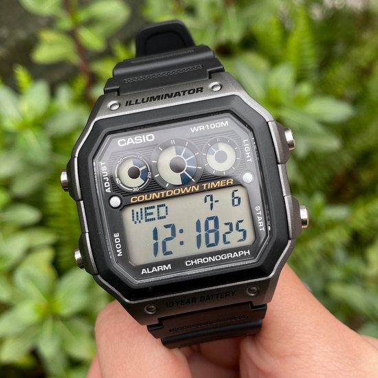  Casio 卡西欧 AE1300WH-8AV 多功能电子表6.2折 24.8加元！