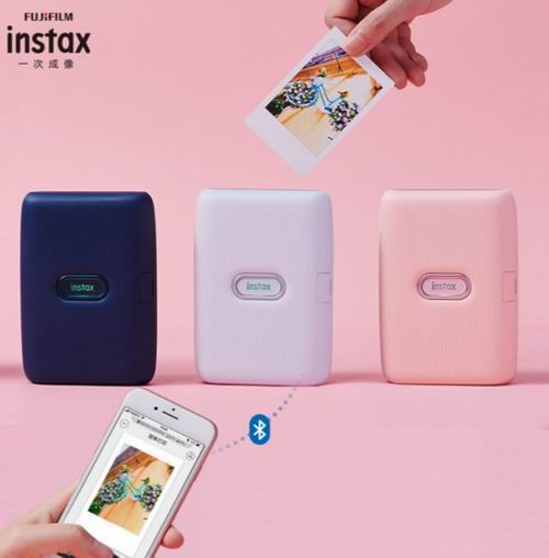  新款Fujifilm Instax  手机照片打印机 119.99加元（原价 129.99加元），是打印机，更是一种生活乐趣