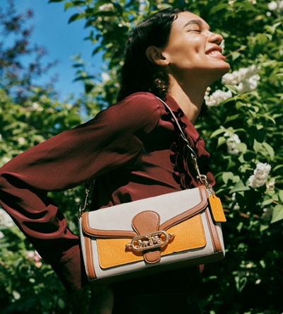  Coach Outlet黑五惊喜价！Zoe手提包 119.52美元、Etta斜挎包 95.52美元、Jade单肩包95.52美元