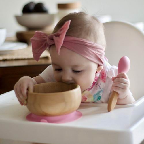  质感评分，宝宝吃饭神器！AVANCHY 宝宝吸盘碗、勺 8折优惠！