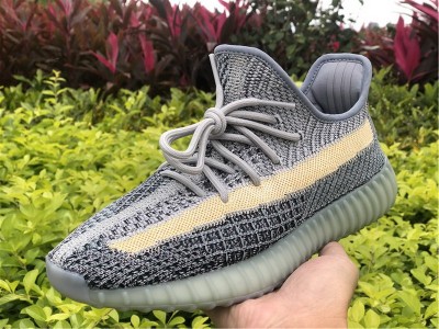  新配色YEEZY BOOST 350 V2  ASH BLUE 运动鞋 抽签开启 售价300加元