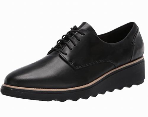  Clarks Sharon 女士乐福鞋 54.29加元（7.5码），原价 115加元，包邮