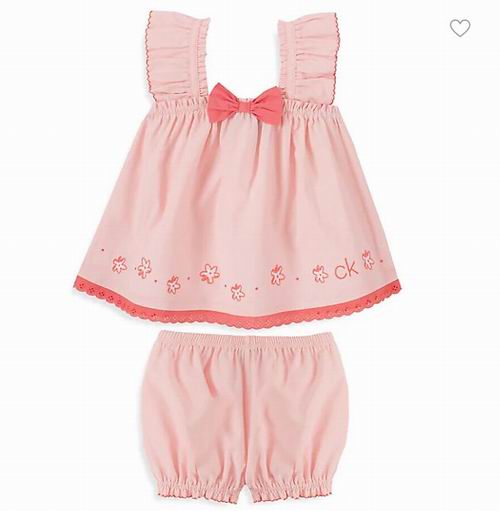 Calvin Klein 儿童春夏服饰 5折起+满立减10加元，上衣+短裤套装28加元