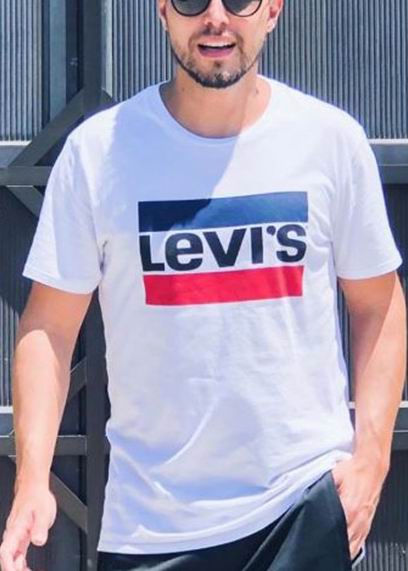  Levi's 李维斯男士Logo T恤 16.5加元，原价 29.95加元