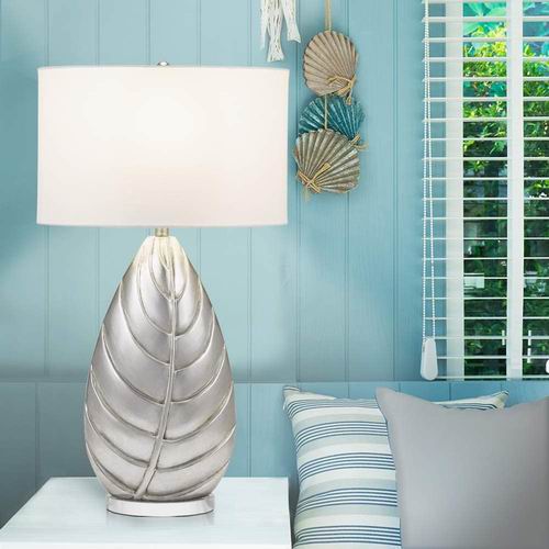  史低价！Catalina Lighting 21754-001 棕榈叶台灯 84.93加元，原价 282.26加元，包邮