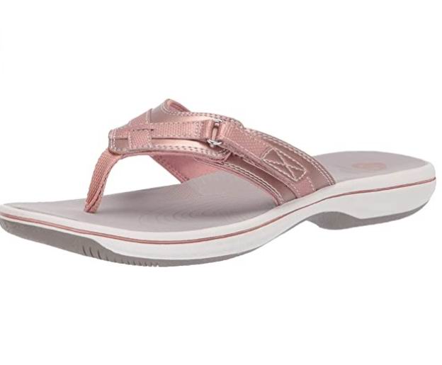  Clarks  Breeze SEA女士人字拖凉鞋 35.99加元，原价 65加元，包邮
