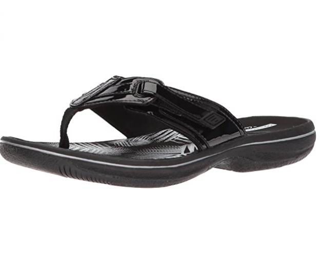  Clarks Brinkley Jazz女士人字拖 24.76加元（6码），原价 65加元