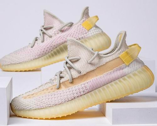  新色YEEZY BOOST 350 V2 LIGHT 运动鞋 adidas APP抽签开启 售价 190-300加元