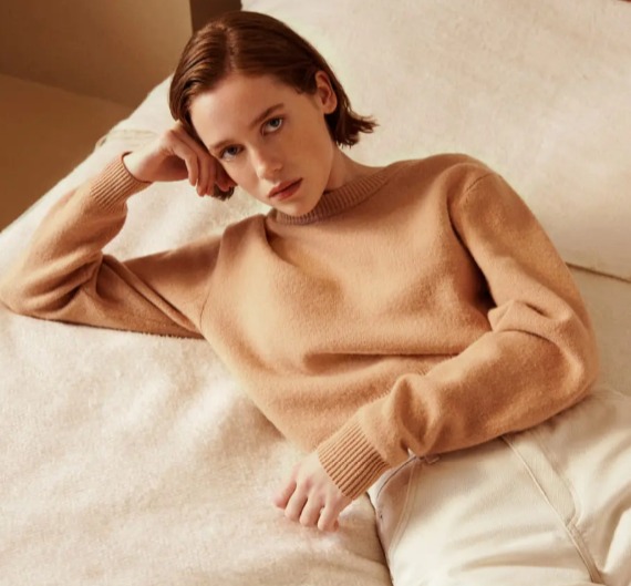  Uniqlo 2021秋季 U系列 打折了 手慢断码！柔软多层次设计，展现百搭风格时尚