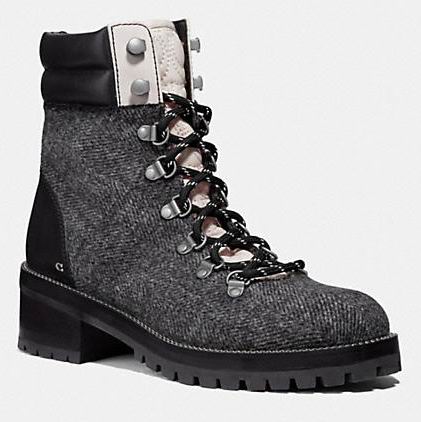  Coach Outlet Lorren 女士短靴 3折 82.5加元，原价 275加元，包邮