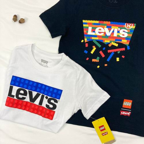  黑五白菜价！Levi's T恤、牛仔裤 1.4折起：T恤10.17加元、牛仔裤 20加元、钱包13.18加元、皮带11.17加元、针织帽10.79加元