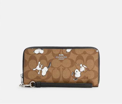  Coach X Peanuts史努比合作 长款钱包 3折 89.4加元，原价 298加元，包邮