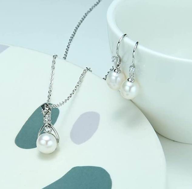  GN 925纯银淡水珍珠吊坠项链+耳环套装 26.32加元起（原价 34.32加元），2款可选！