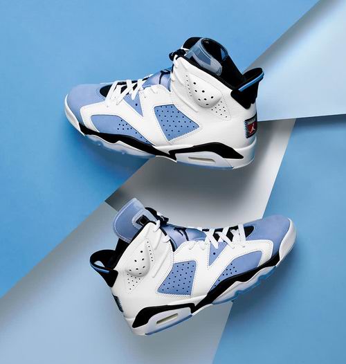  Nike Air Jordan 6 University Blue 运动鞋 245加元/大童165加元 东部时间3月5日 早上6点开抢