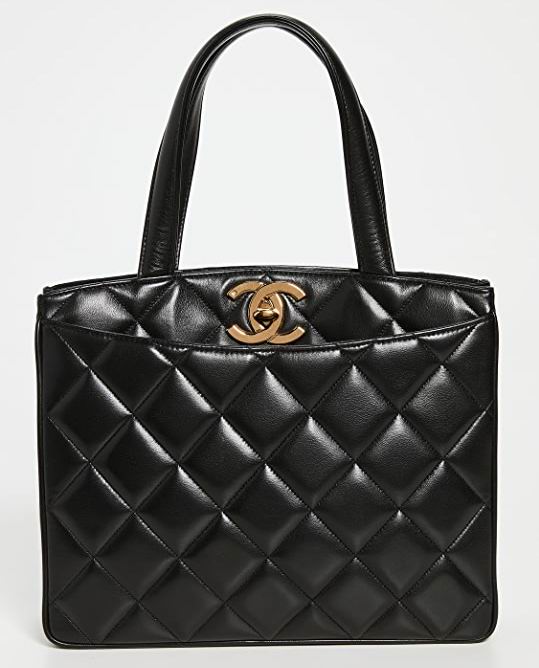  手慢无！Chanel 羔羊皮中号托特包 6009.12加元（原价 7511.4加元）+包邮无关税